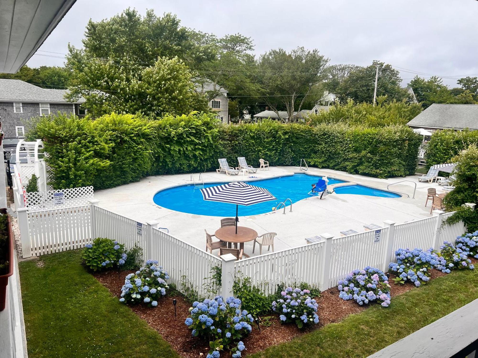 Edgartown Commons Vacation Apartments Bagian luar foto