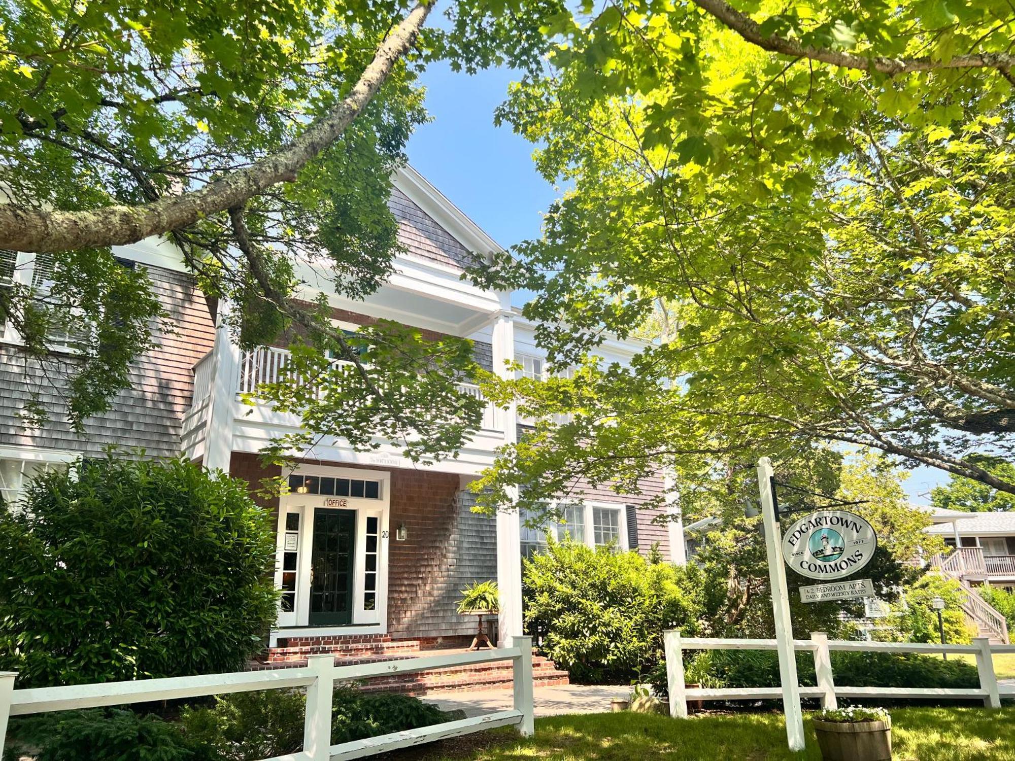 Edgartown Commons Vacation Apartments Bagian luar foto