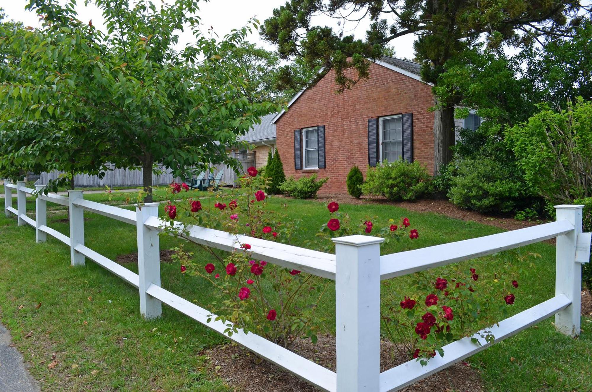 Edgartown Commons Vacation Apartments Bagian luar foto